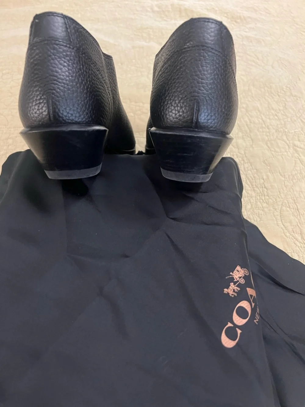 Coach womens cowboy Black booties in Pebbled Leather Front-Zip worn only 1 time - Picture 5 of 8